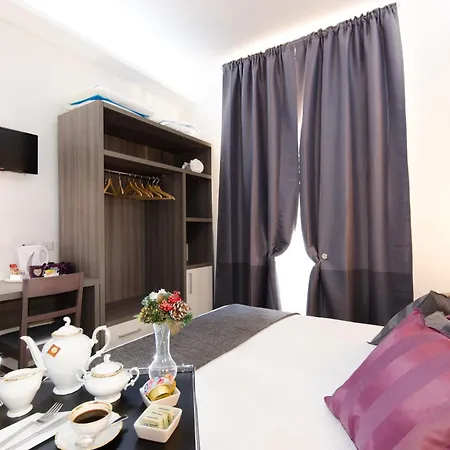 Gemme Di Gasthuis Rome