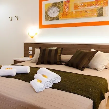 Gemme Di Gasthuis Rome